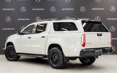 Mercedes-Benz X-Класс I, 2018 год, 3 900 000 рублей, 7 фотография