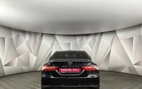 Toyota Camry, 2018 год, 2 198 000 рублей, 8 фотография