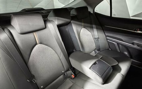 Toyota Camry, 2018 год, 2 198 000 рублей, 17 фотография