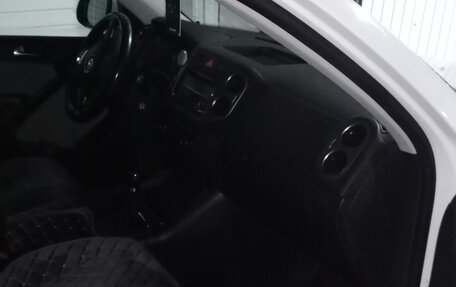 Volkswagen Tiguan I, 2011 год, 1 100 000 рублей, 10 фотография