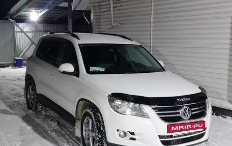 Volkswagen Tiguan I, 2011 год, 1 100 000 рублей, 2 фотография