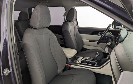 KIA Carnival, 2021 год, 3 490 000 рублей, 25 фотография