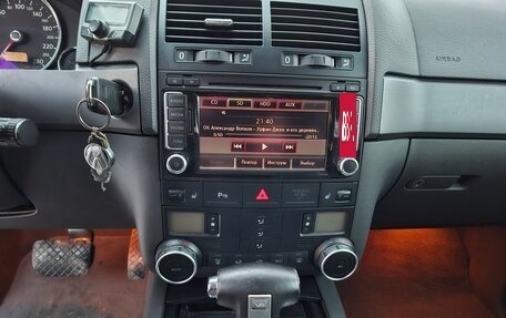 Volkswagen Touareg III, 2008 год, 1 295 000 рублей, 10 фотография