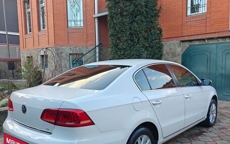 Volkswagen Passat B7, 2011 год, 1 190 000 рублей, 14 фотография