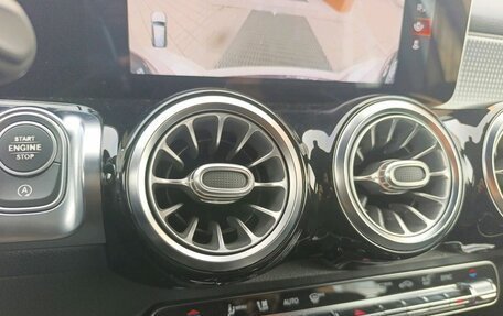 Mercedes-Benz GLB, 2019 год, 3 420 000 рублей, 20 фотография