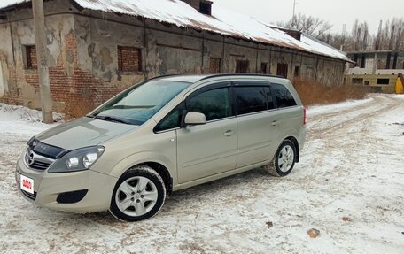 Opel Zafira B, 2011 год, 750 000 рублей, 2 фотография