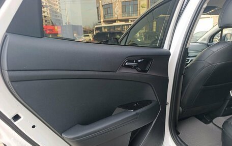 KIA Sportage IV рестайлинг, 2023 год, 2 590 000 рублей, 21 фотография