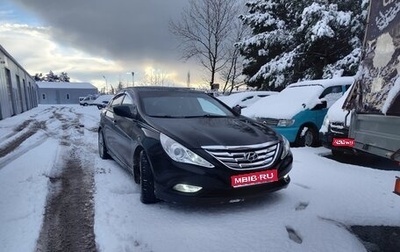 Hyundai Sonata VI, 2011 год, 900 000 рублей, 1 фотография