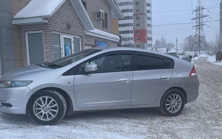 Honda Insight II рестайлинг, 2010 год, 950 000 рублей, 12 фотография