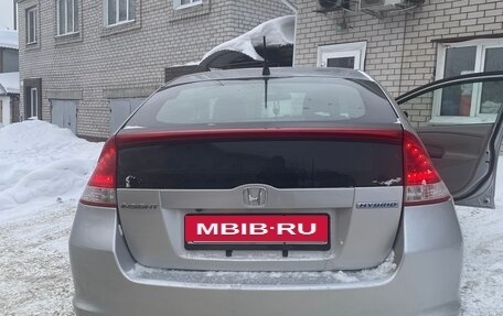 Honda Insight II рестайлинг, 2010 год, 950 000 рублей, 17 фотография