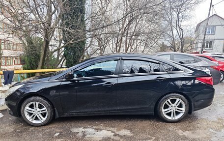 Hyundai Sonata VI, 2011 год, 900 000 рублей, 3 фотография