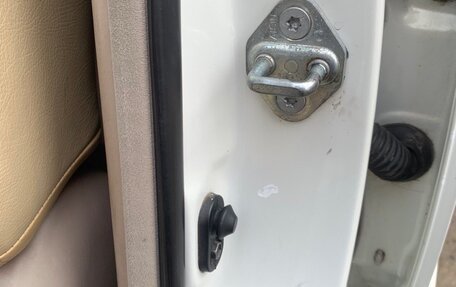 Lexus LX II, 2000 год, 2 200 000 рублей, 19 фотография