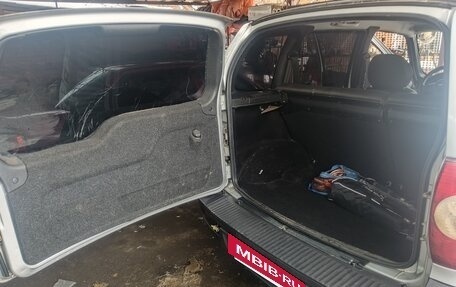 Chevrolet Niva I рестайлинг, 2010 год, 600 000 рублей, 4 фотография