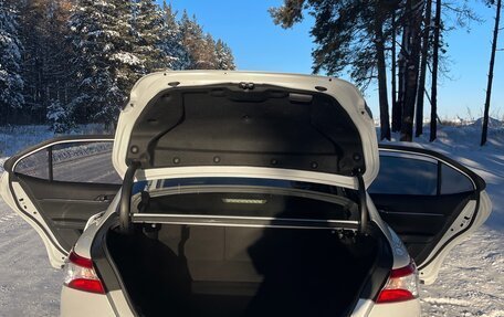 Toyota Camry, 2018 год, 2 770 000 рублей, 16 фотография