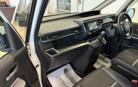 Honda Stepwgn IV, 2015 год, 1 799 999 рублей, 12 фотография