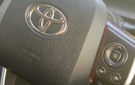 Toyota Sienta II, 2020 год, 1 900 000 рублей, 8 фотография