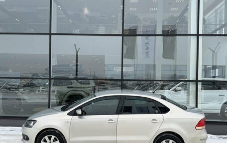 Volkswagen Polo VI (EU Market), 2011 год, 700 000 рублей, 3 фотография