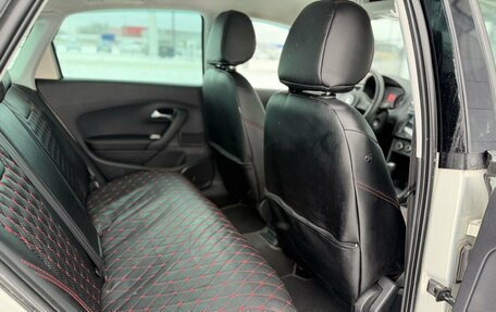 Volkswagen Polo VI (EU Market), 2011 год, 700 000 рублей, 17 фотография