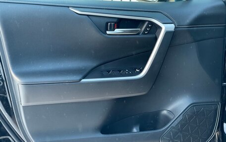 Toyota RAV4, 2020 год, 3 799 000 рублей, 17 фотография