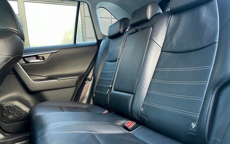 Toyota RAV4, 2020 год, 3 799 000 рублей, 24 фотография