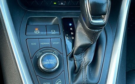 Toyota RAV4, 2020 год, 3 799 000 рублей, 28 фотография