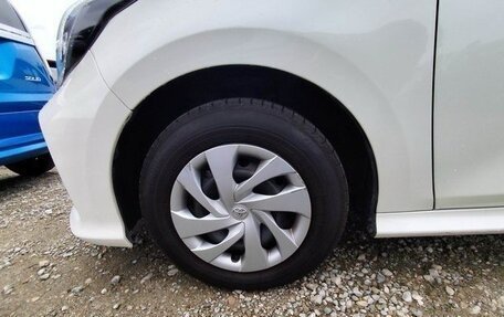 Toyota Yaris, 2022 год, 880 000 рублей, 8 фотография