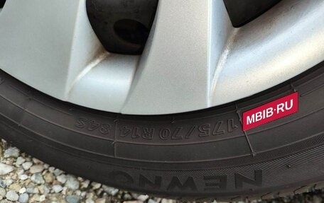 Toyota Yaris, 2022 год, 880 000 рублей, 17 фотография