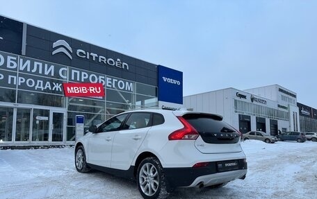 Volvo V40 Cross Country I, 2018 год, 1 550 000 рублей, 5 фотография