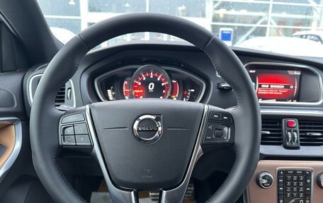 Volvo V40 Cross Country I, 2018 год, 1 550 000 рублей, 16 фотография