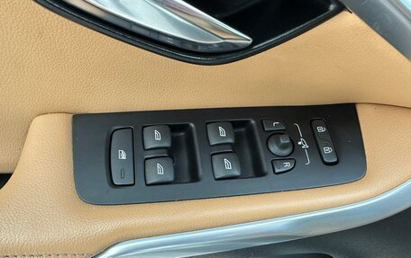 Volvo V40 Cross Country I, 2018 год, 1 550 000 рублей, 32 фотография