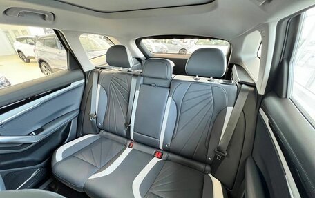 Geely Atlas, 2025 год, 4 043 890 рублей, 21 фотография