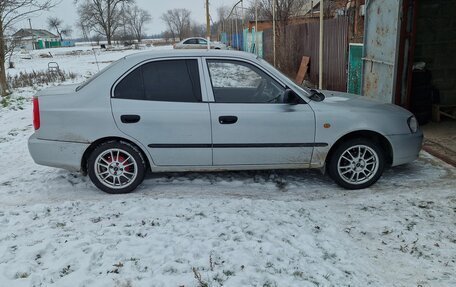 Hyundai Accent II, 2005 год, 330 000 рублей, 2 фотография