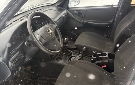 Chevrolet Niva I рестайлинг, 2015 год, 810 000 рублей, 10 фотография