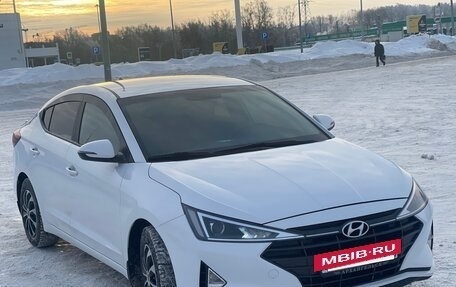 Hyundai Elantra VI рестайлинг, 2019 год, 1 585 000 рублей, 3 фотография