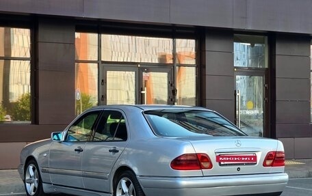 Mercedes-Benz E-Класс, 1997 год, 475 000 рублей, 4 фотография