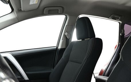 Toyota RAV4, 2018 год, 1 945 000 рублей, 13 фотография