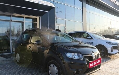 Renault Sandero II рестайлинг, 2018 год, 750 000 рублей, 3 фотография