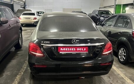 Mercedes-Benz E-Класс, 2018 год, 980 000 рублей, 5 фотография