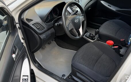 Hyundai Solaris II рестайлинг, 2015 год, 649 000 рублей, 7 фотография