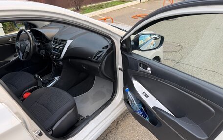 Hyundai Solaris II рестайлинг, 2015 год, 649 000 рублей, 8 фотография