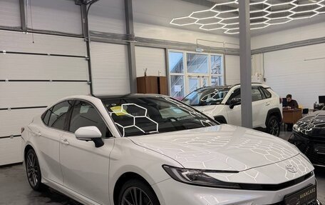 Toyota Camry, 2025 год, 4 390 000 рублей, 2 фотография