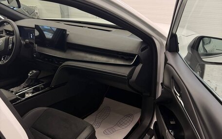 Toyota Camry, 2025 год, 4 390 000 рублей, 8 фотография