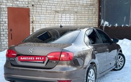 Volkswagen Jetta VI, 2012 год, 1 090 000 рублей, 4 фотография