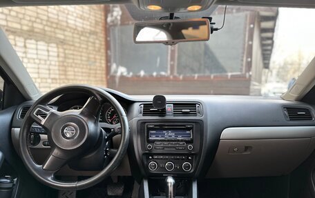 Volkswagen Jetta VI, 2012 год, 1 090 000 рублей, 11 фотография