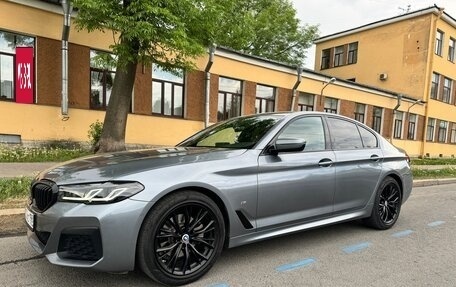 BMW 5 серия, 2021 год, 4 990 000 рублей, 2 фотография