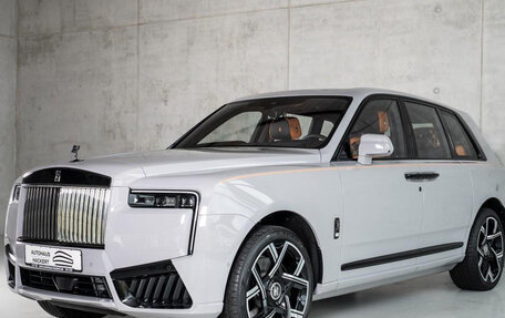 Rolls-Royce Cullinan, 2025 год, 70 000 000 рублей, 3 фотография