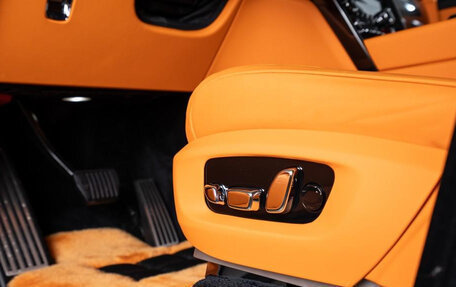 Rolls-Royce Cullinan, 2025 год, 70 000 000 рублей, 16 фотография