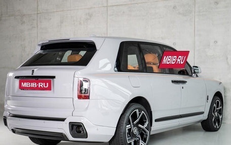 Rolls-Royce Cullinan, 2025 год, 70 000 000 рублей, 5 фотография