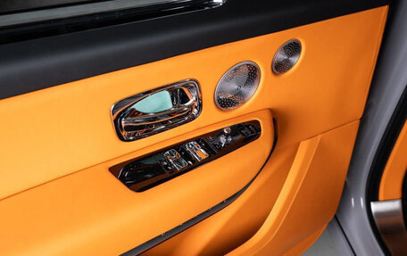 Rolls-Royce Cullinan, 2025 год, 70 000 000 рублей, 21 фотография