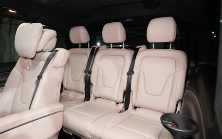 Mercedes-Benz V-Класс, 2023 год, 11 500 000 рублей, 21 фотография